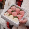 Клубника в белом шоколаде 9 штук