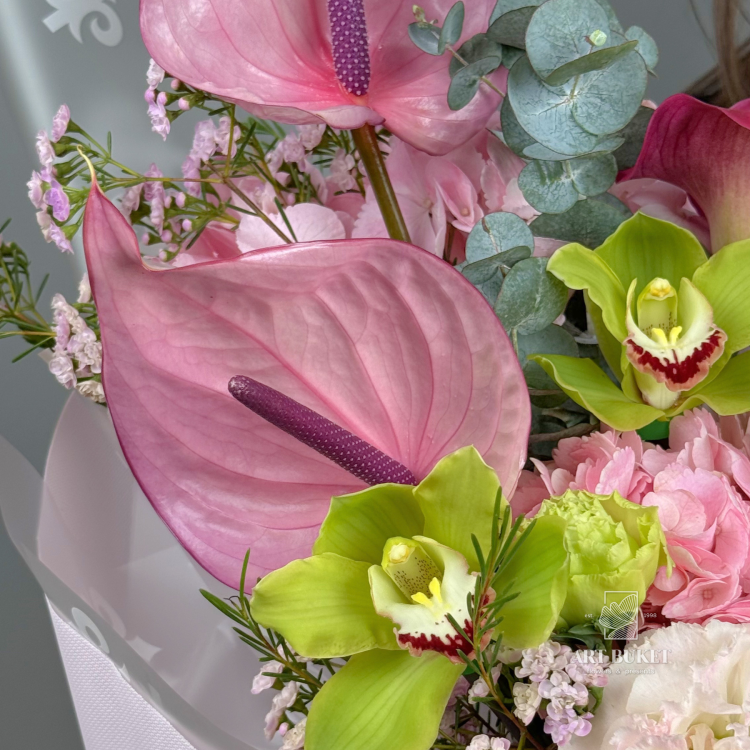 Букет Смелая Композиция