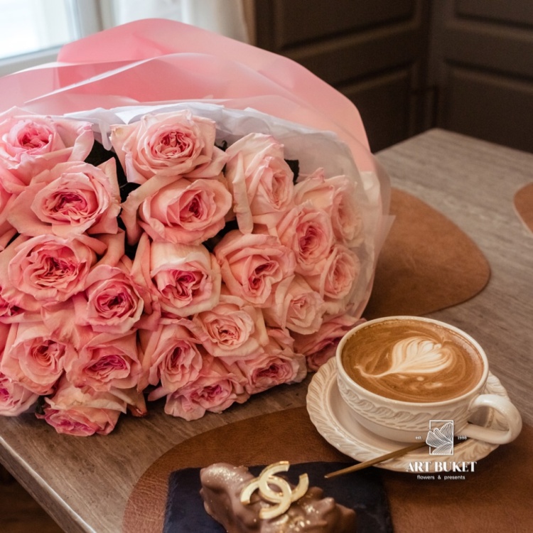 27 пионовидных роз "Pink o'hara"