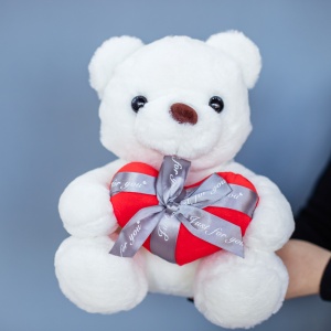 Мишка с сердцем 40см